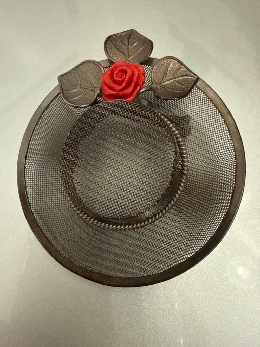 Vintage Miniature Metal Mesh Hat Brooch With Red Rose & Leaf Accents